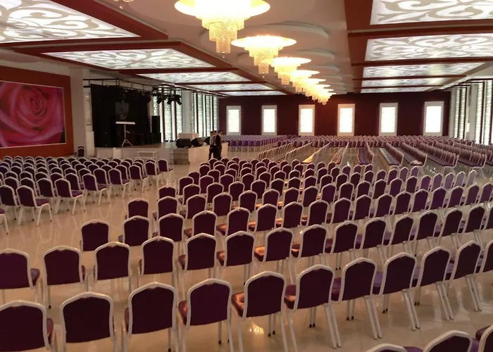 Grand Cinar 4* 퀴타히아