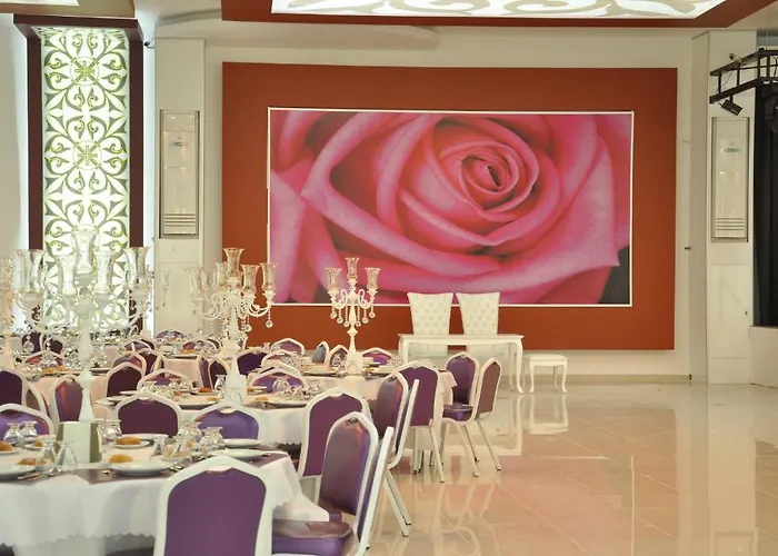 Grand Cinar מלון 4*