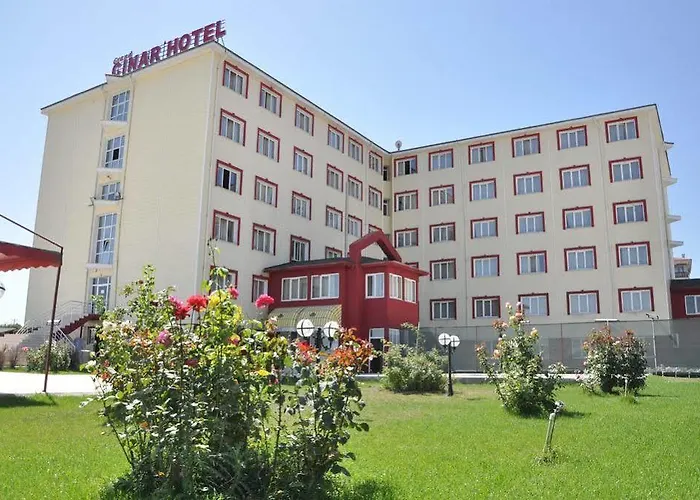 Hotel Grand Cinar